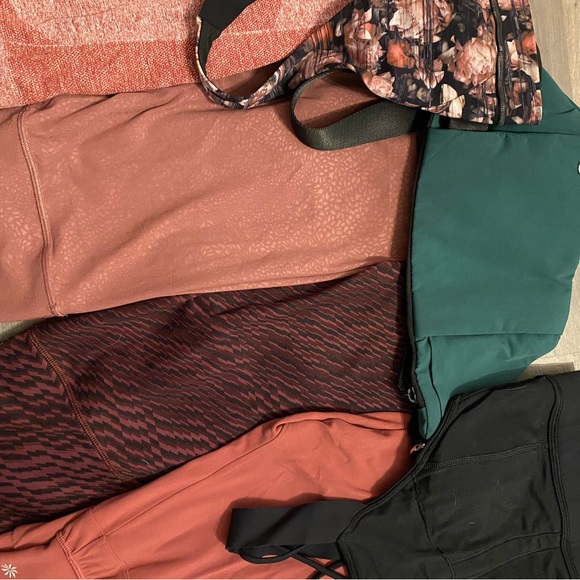 Lululemon bundle - Picture 4 of 6